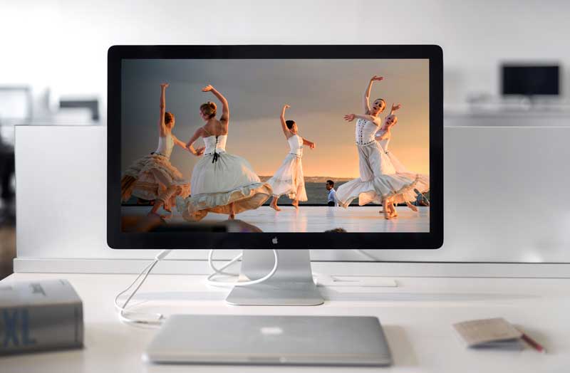 Free iMac on Office Desk Mockup PSD Vol. 4 - Texty Cafe